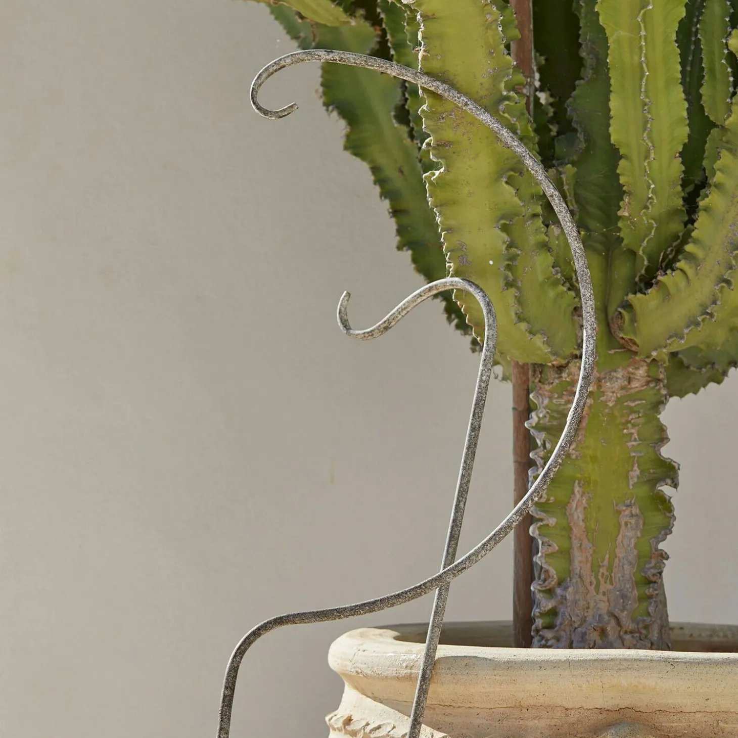 Coppia di aste da giardino Omirah