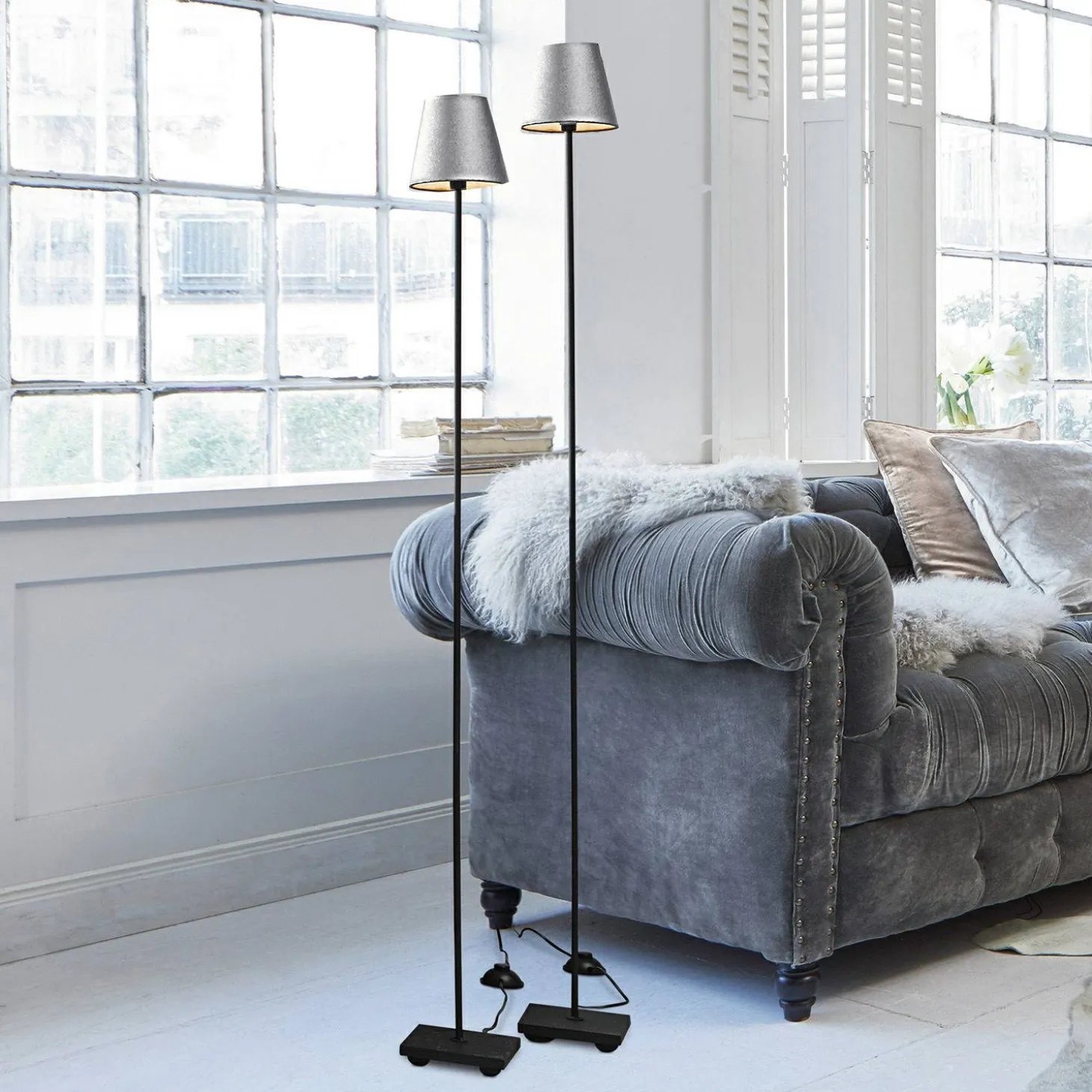Coppia di lampade a stelo Tacoma