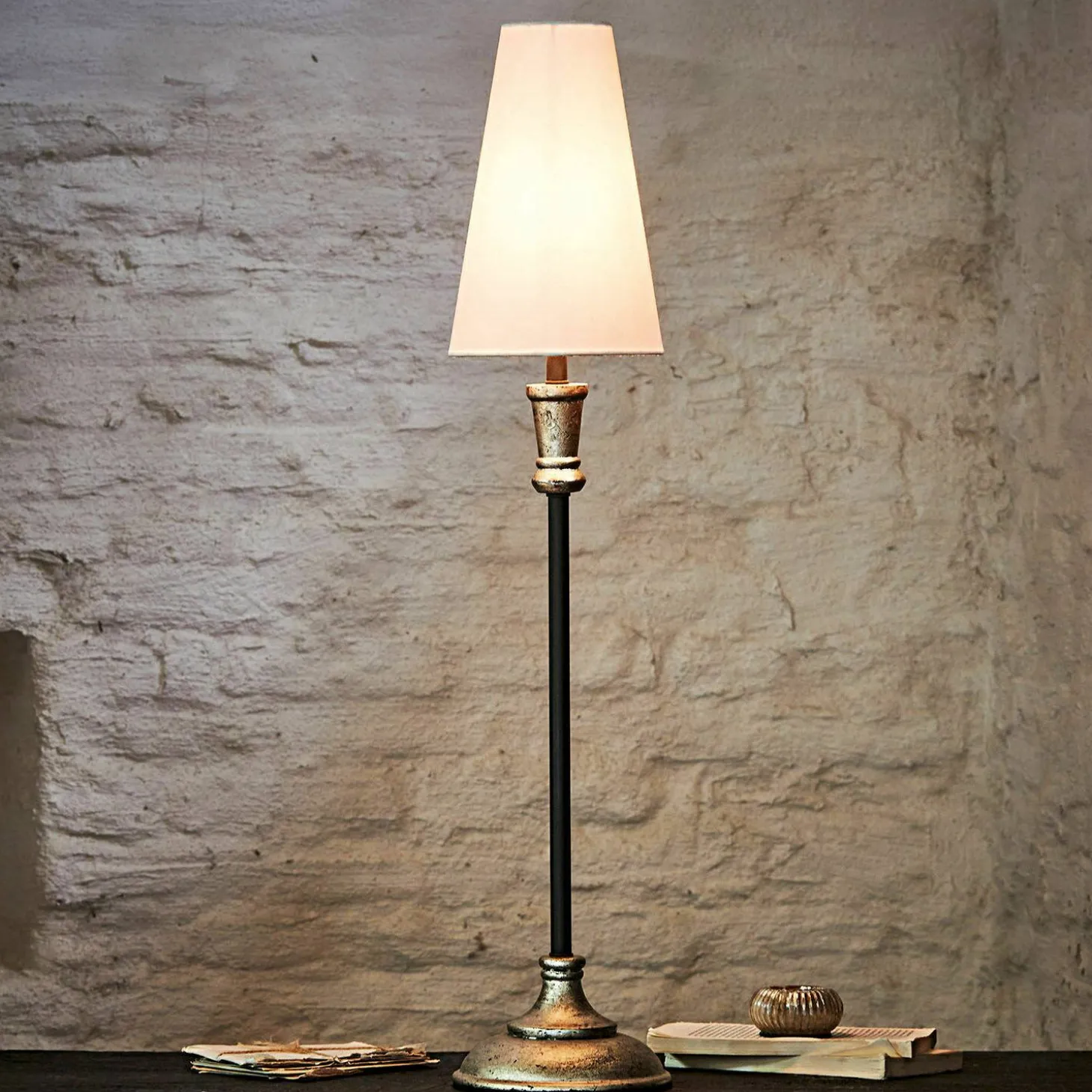 Coppia di lampade da tavolo Obsonville