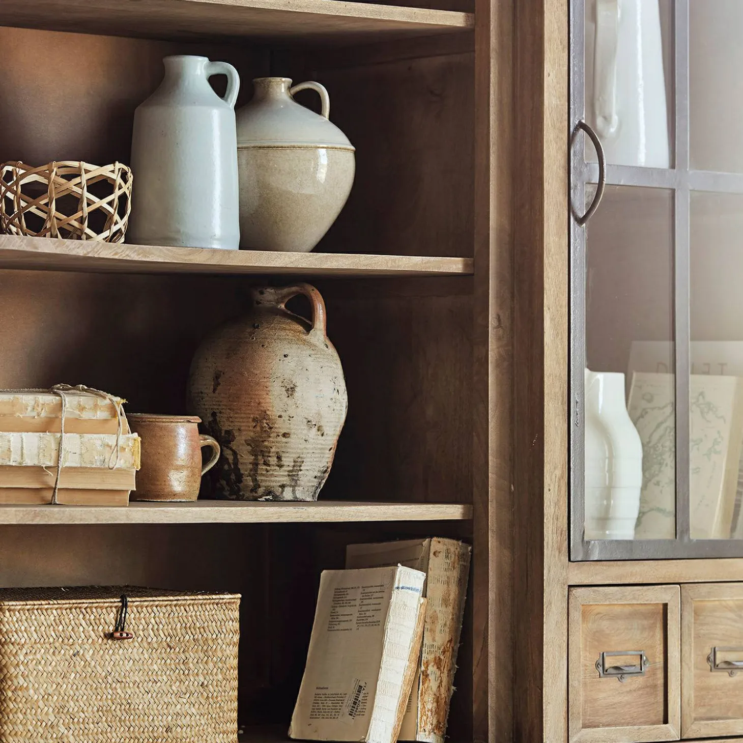 Credenza con cristalliera Horsens